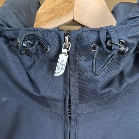 EUC The North Face Black Ski Jacket with Hood and Water-Resistant Shell XL - Picture 14 of 15
